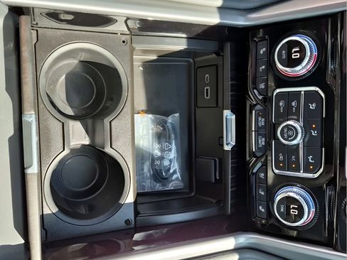 Used 2022 GMC Yukon Denali w/ Denali Ultimate Package image 40