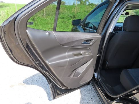 Used 2022 Chevrolet Equinox LT AWD/4WD image 32