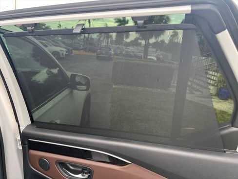 Used 2025 Honda Pilot Elite image 20