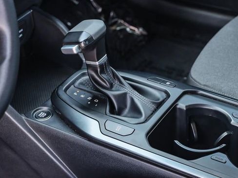 Used 2025 Kia K4 LXS image 21