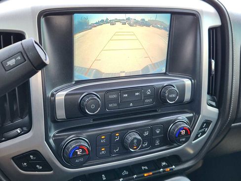 Used 2018 GMC Sierra 1500 SLT w/ Enhanced Driver Alert Package RWD image 18
