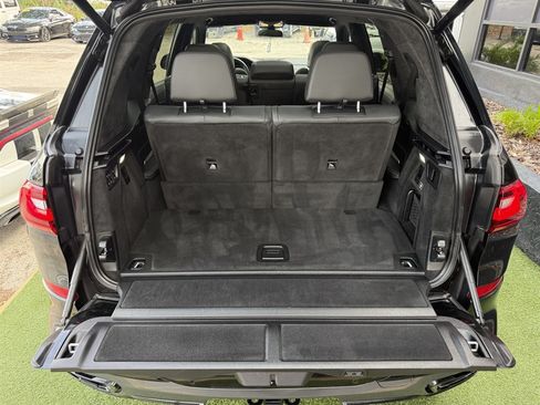 Used 2022 BMW X7 xDrive40i w/ M Sport Package AWD/4WD image 35