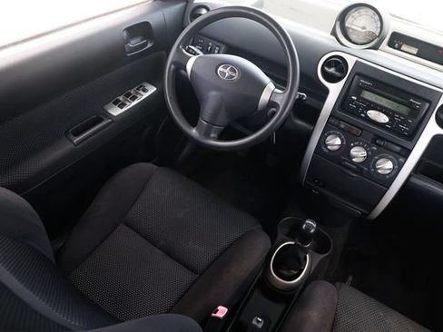 Used 2005 Scion xB FWD image 23