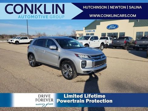 Used 2024 Mitsubishi Outlander Sport SE image 1