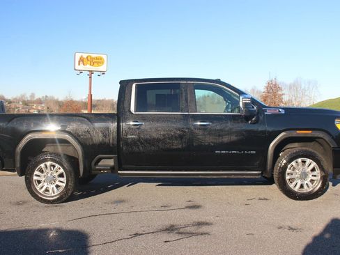 Used 2023 GMC Sierra 2500 Denali w/ Denali Ultimate Package image 8