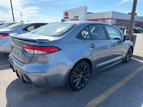 Used 2025 Toyota Corolla SE w/ Convenience Package FWD image 6