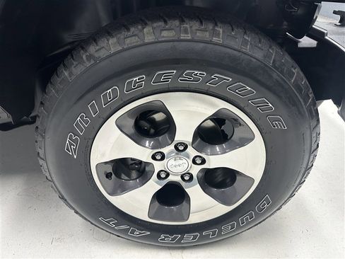 Used 2018 Jeep Wrangler Unlimited Sport S image 14