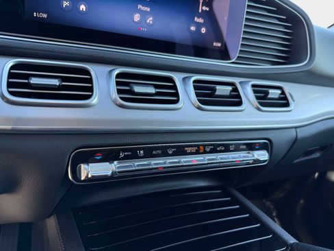 Used 2024 Mercedes-Benz GLE 350 4MATIC image 48