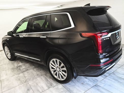 Used 2021 Cadillac XT6 Premium Luxury AWD/4WD image 4