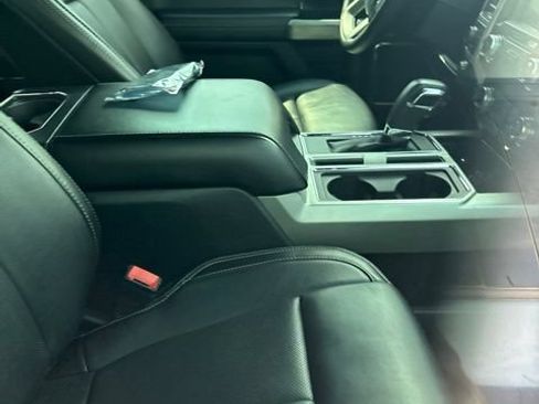 Used 2020 Ford F150 Lariat w/ Equipment Group 502A Luxury AWD/4WD image 9