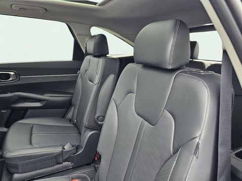 New 2026 Kia Sorento EX w/ EX Premium Package FWD image 33