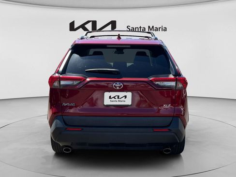Used 2020 Toyota RAV4 XLE w/ Convenience Package image 7