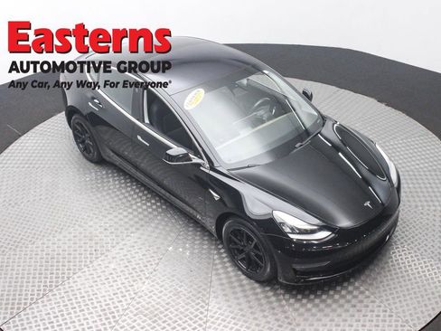 Used 2018 Tesla Model 3 Long Range image 3