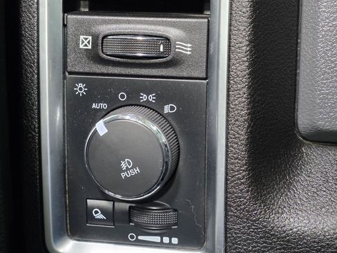 Used 2019 RAM 1500 Big Horn image 37