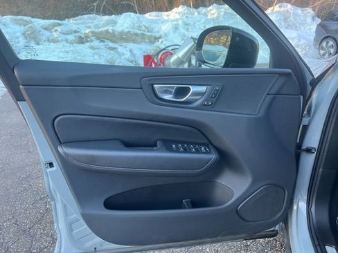 Certified 2025 Volvo XC60 B5 Plus image 26