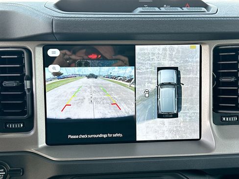 New 2026 Ford Bronco Outer Banks AWD/4WD image 9
