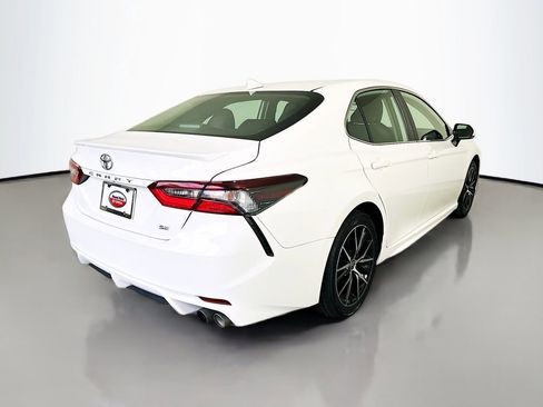 Certified 2024 Toyota Camry SE image 5