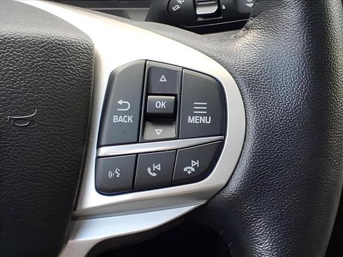 Used 2022 Ford Explorer XLT w/ Equipment Group 202A image 21