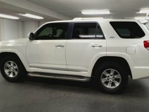 Used 2011 Toyota 4Runner SR5 w/ Convenience Pkg AWD/4WD image 6