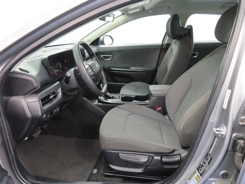 Used 2025 Kia K4 FWD image 15