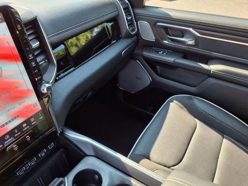 Used 2025 RAM 1500 Laramie w/ Night Edition image 16