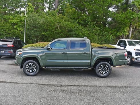 Certified 2022 Toyota Tacoma TRD Sport w/ Technology Package RWD image 2