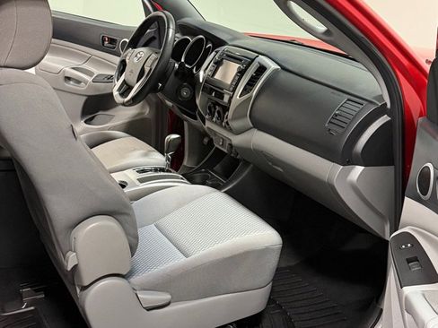 Used 2013 Toyota Tacoma PreRunner w/ SR5 Pkg image 11