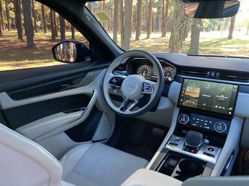 Used 2024 Jaguar F-PACE R-Dynamic S image 26
