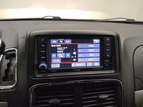 Used 2019 Dodge Grand Caravan GT FWD image 25