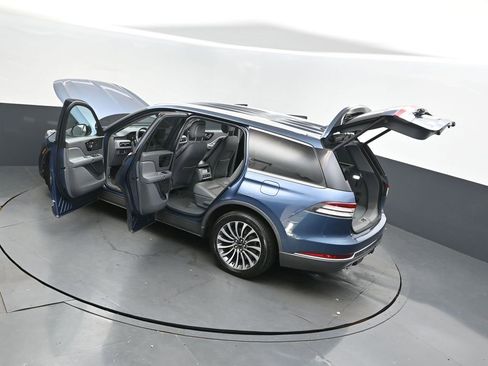 Used 2020 Lincoln Aviator Reserve w/ Class IV Trailer Tow Package image 49