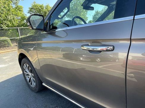 Used 2018 Ford Expedition Max Limited RWD image 30