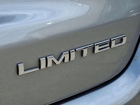 Certified 2023 Jeep Compass Limited AWD/4WD image 30