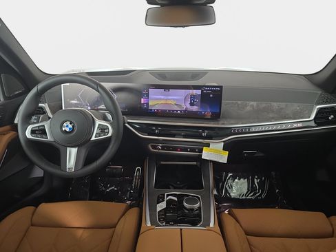 New 2026 BMW X5 xDrive40i w/ M Sport Package AWD/4WD image 12