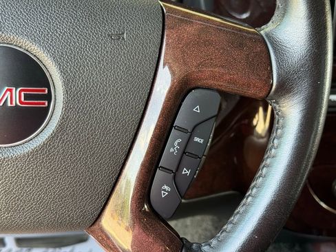 Used 2019 GMC Savana 2500 RWD image 27