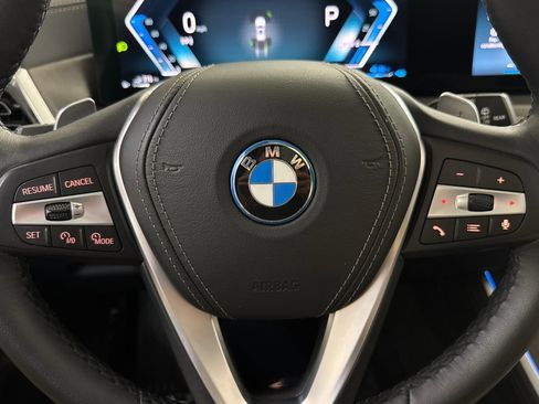 Used 2026 BMW X5 xDrive50e w/ Parking Assistance Package AWD/4WD image 18