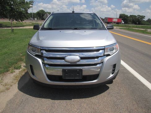 Used 2012 Ford Edge SE FWD image 8