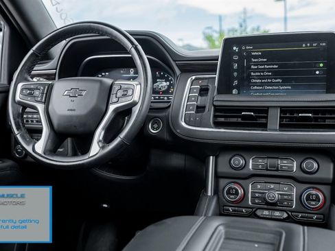 Used 2023 Chevrolet Tahoe Z71 w/ Luxury Package AWD/4WD image 17