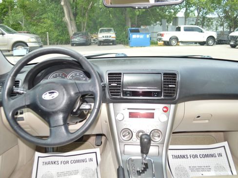 Used 2007 Subaru Outback 2.5i AWD/4WD image 18