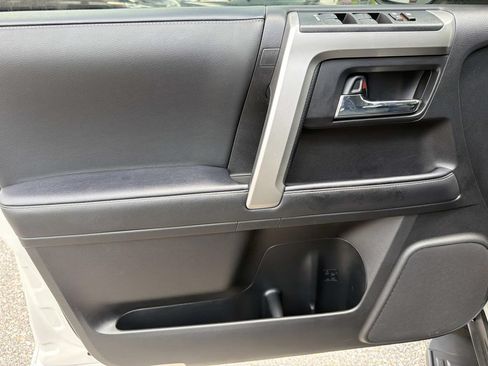 Used 2023 Toyota 4Runner SR5 Premium w/ Moonroof Package RWD image 9
