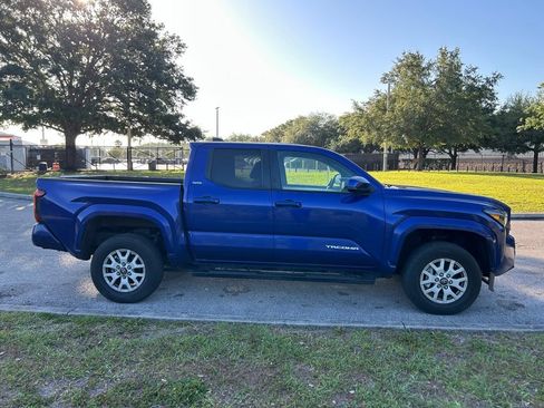 Used 2024 Toyota Tacoma SR5 RWD image 6