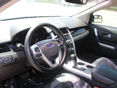 Used 2013 Ford Edge SE AWD/4WD image 9