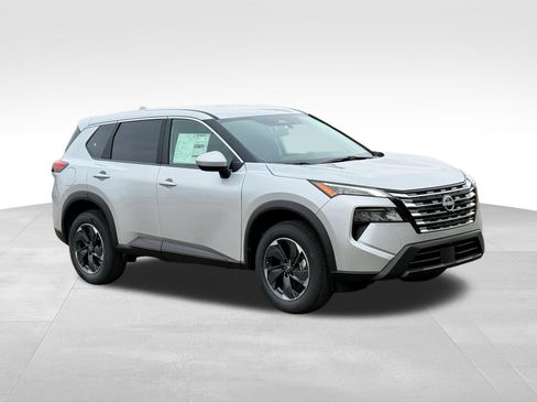 Used 2026 Nissan Rogue SV AWD/4WD image 9