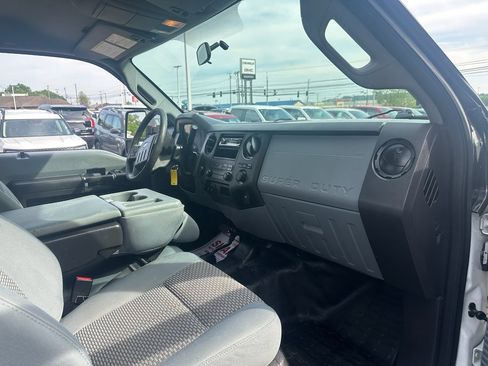Used 2015 Ford F250 XL w/ Power Equipment Group AWD/4WD image 15