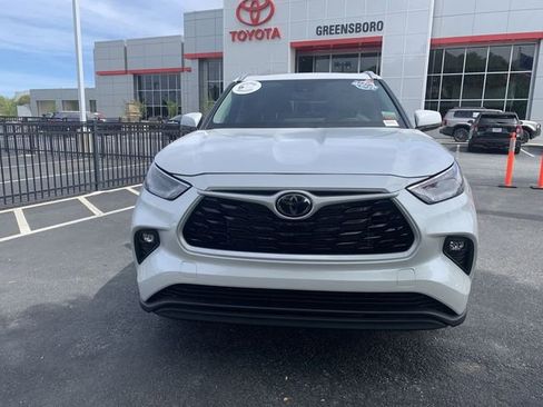 Certified 2026 Toyota Highlander XLE image 3