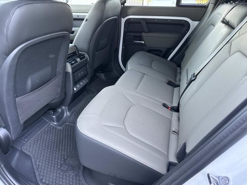 Certified 2025 Land Rover Defender 110 X-Dynamic SE image 14