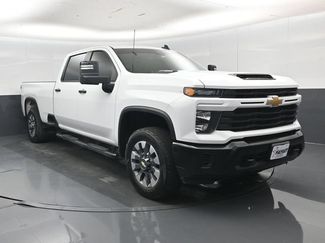 Used 2024 Chevrolet Silverado 2500 Custom w/ Custom Value Package AWD/4WD video 1