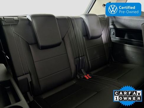 Certified 2023 Volkswagen Atlas SE w/ Panoramic Sunroof Package AWD/4WD image 28