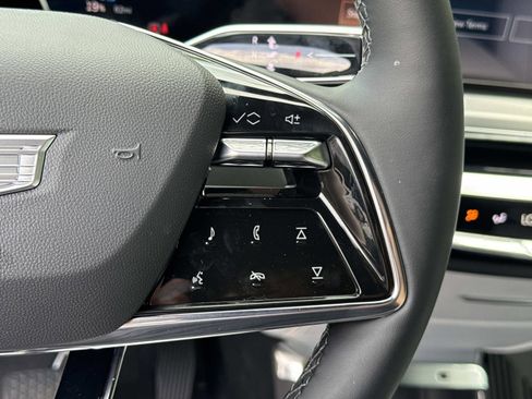 New 2026 Cadillac Lyriq Signature Sport RWD image 32