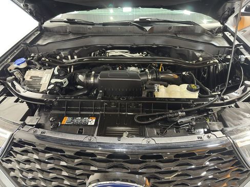 Used 2024 Ford Explorer ST w/ Technology Package image 40