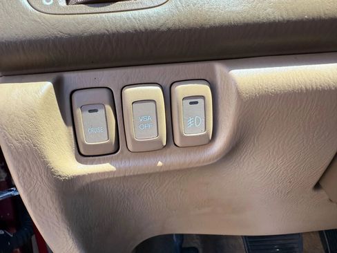 Used 2005 Acura MDX image 16